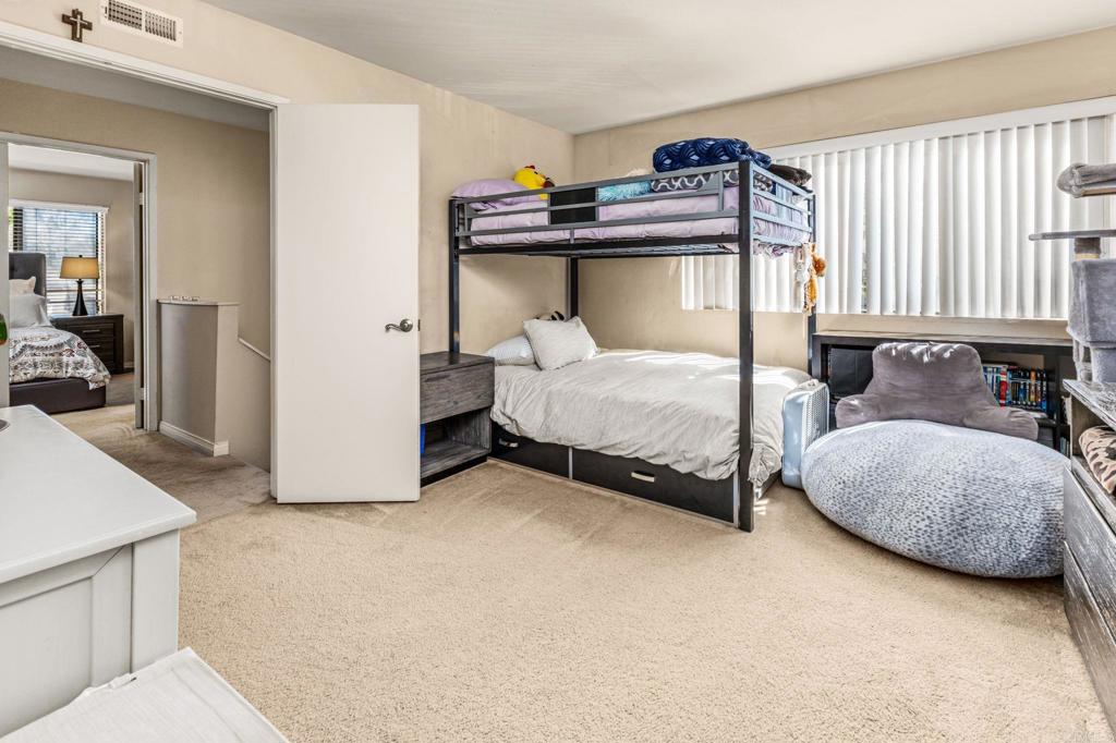 5257 Edge Park Way Property Photo 13