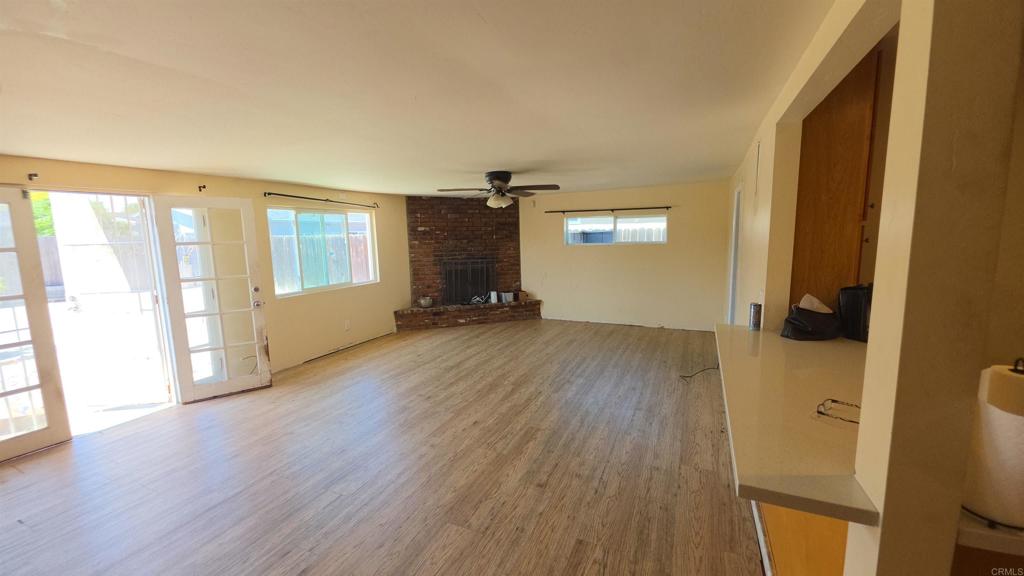 9249 Manor Drive Property Photo 4