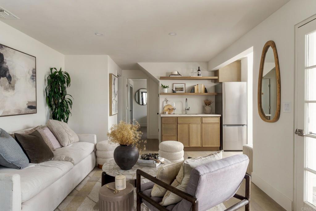 6617 Hillgrove Drive Property Photo 4