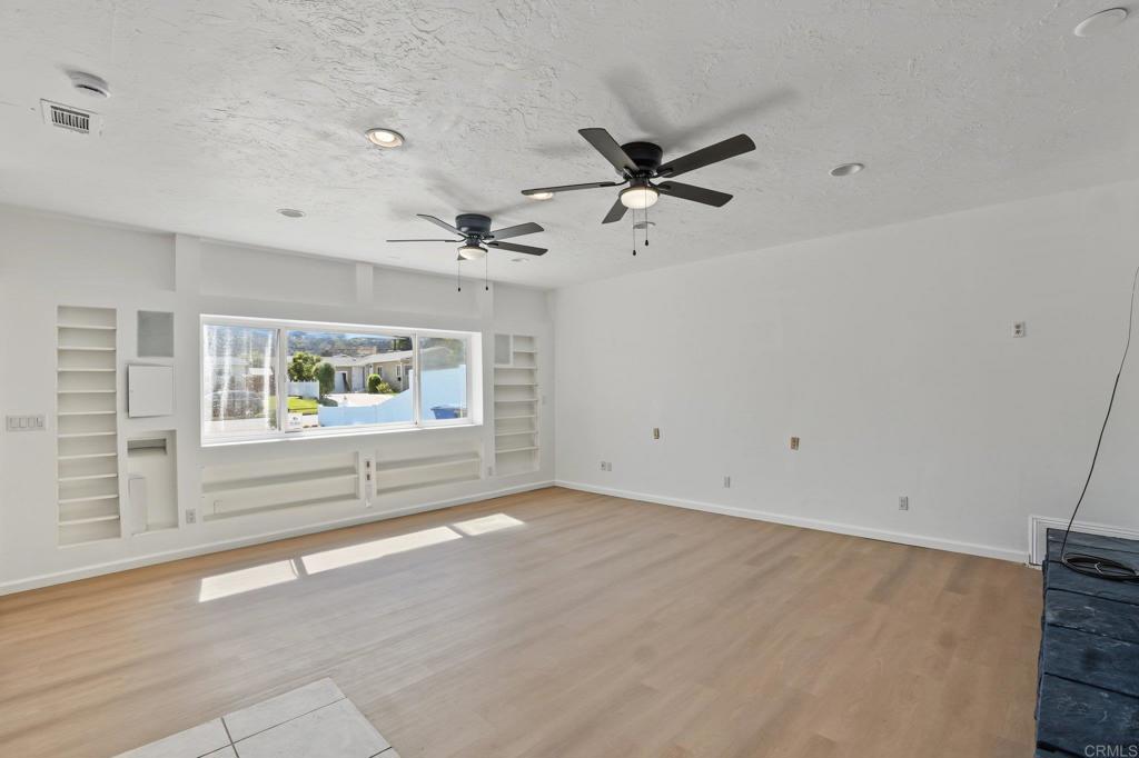 726 Paulsen Avenue Property Photo 12