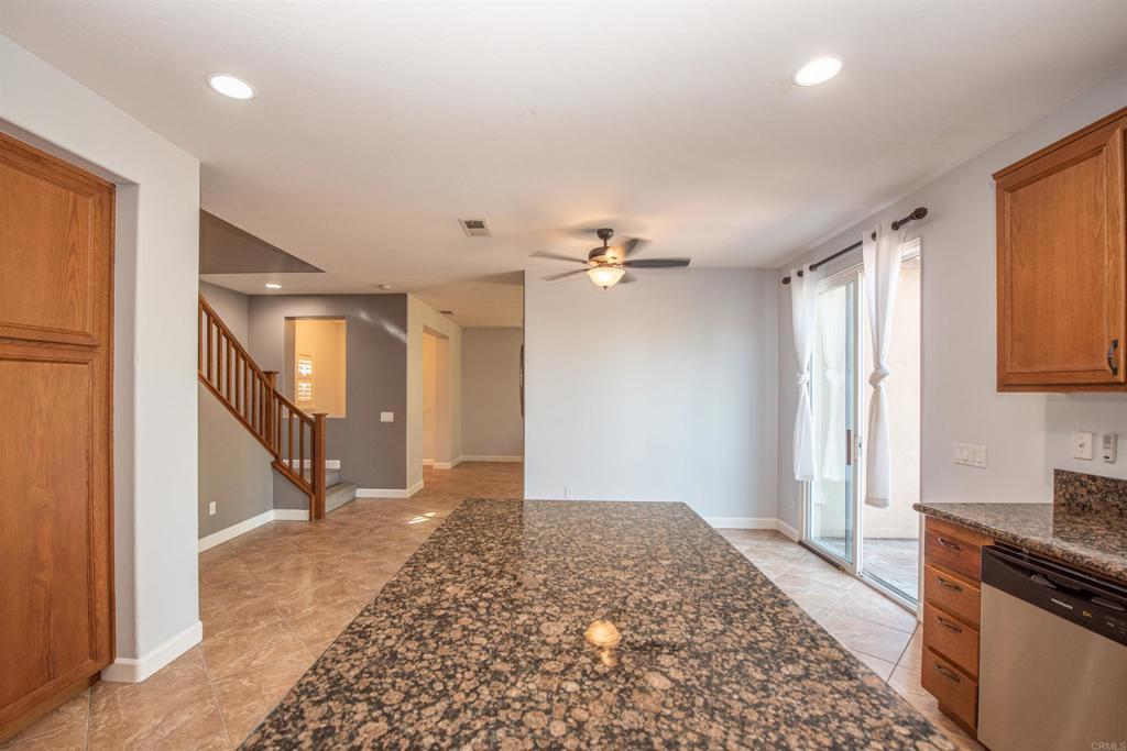 2297 Treetop Lane Property Photo 23