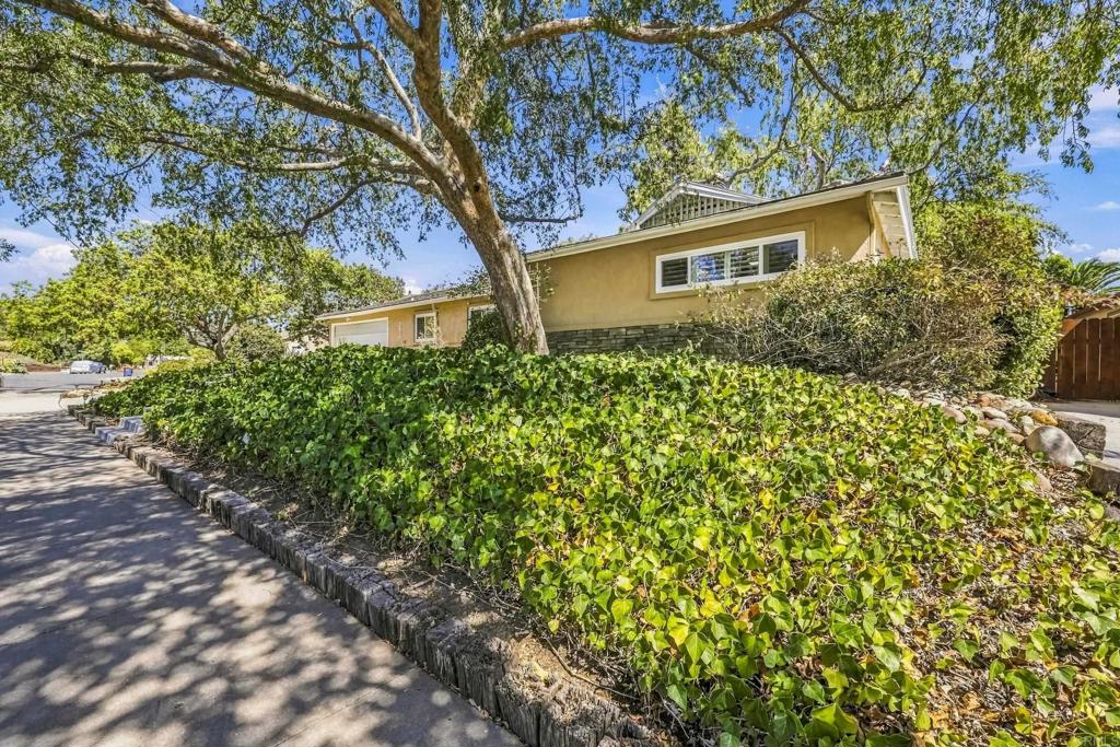 293 Garden Grove Lane Property Photo 2