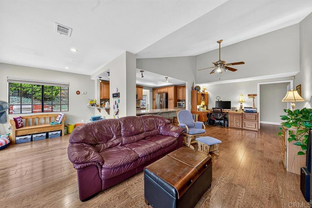 630 Myra Avenue Property Photo 17