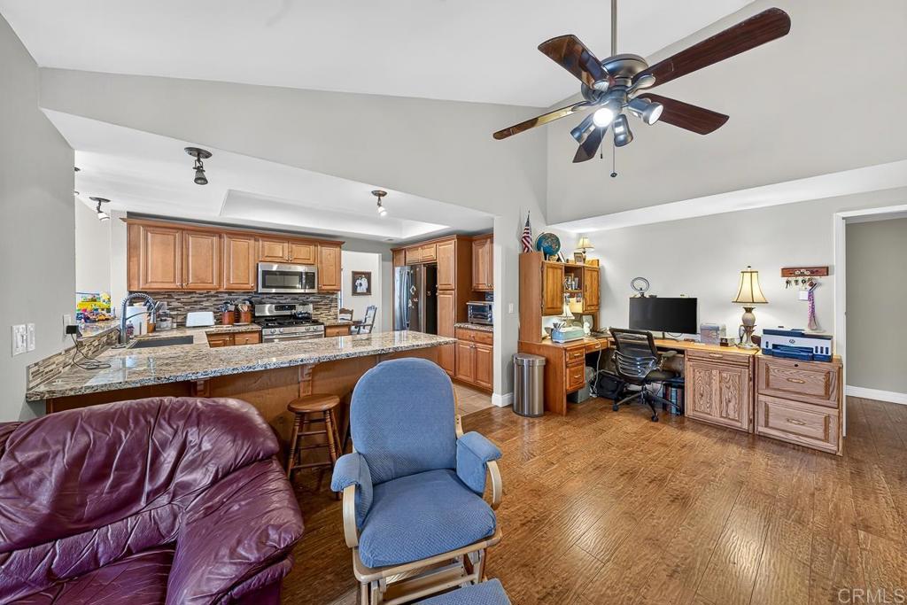 630 Myra Avenue Property Photo 19