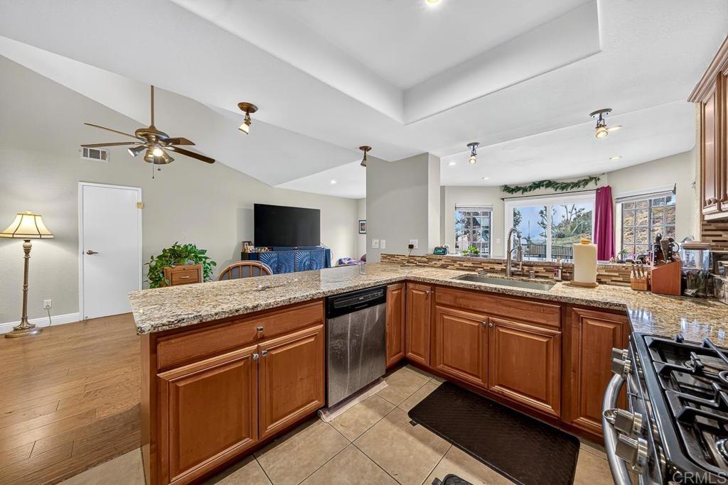 630 Myra Avenue Property Photo 26