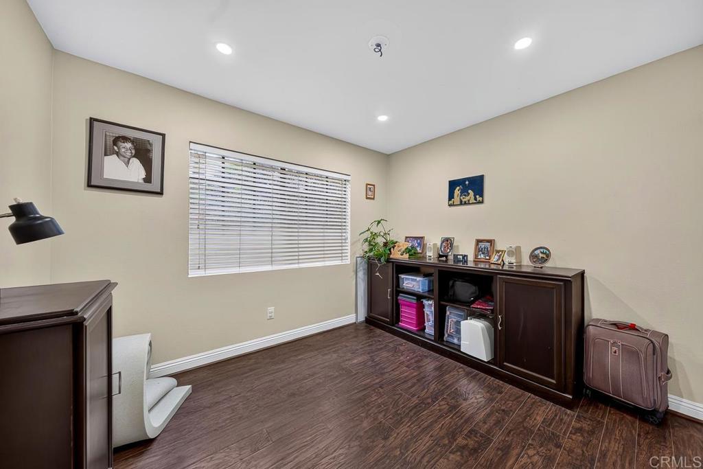 630 Myra Avenue Property Photo 36