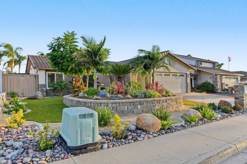 9165 Les Road Property Photo 3