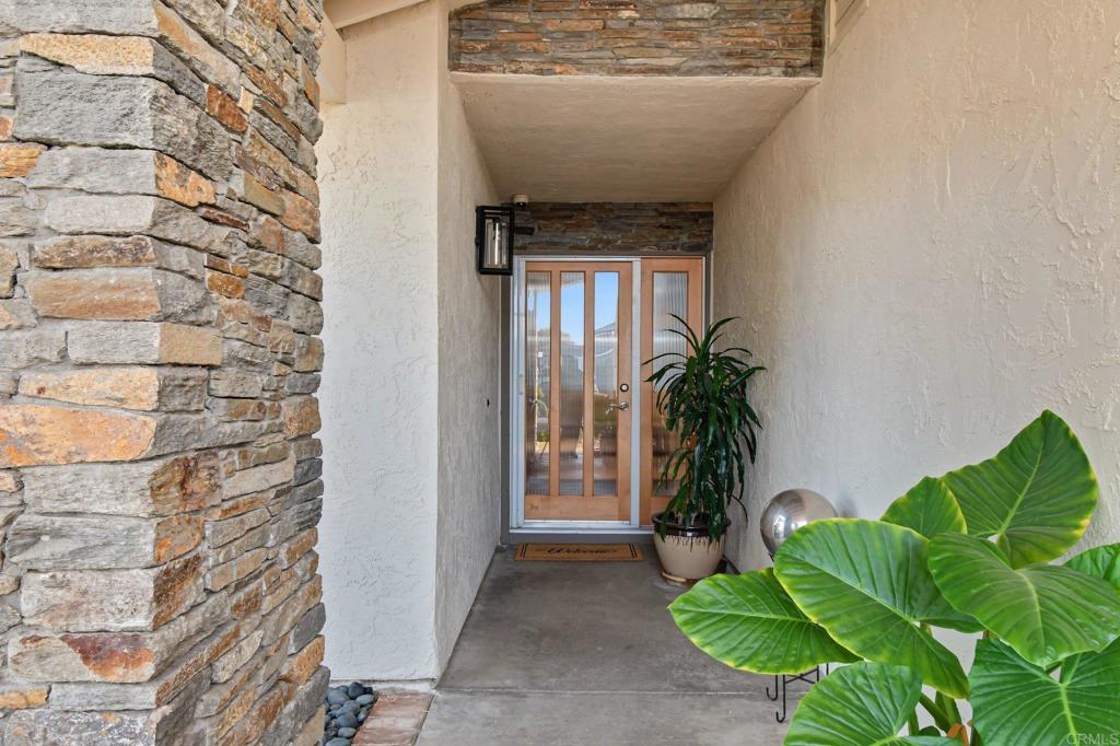 9165 Les Road Property Photo 4