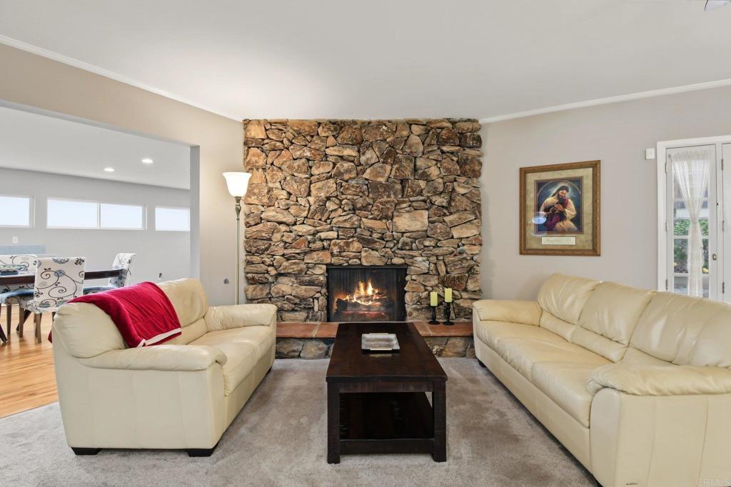 318 Rose View Place Property Photo 8