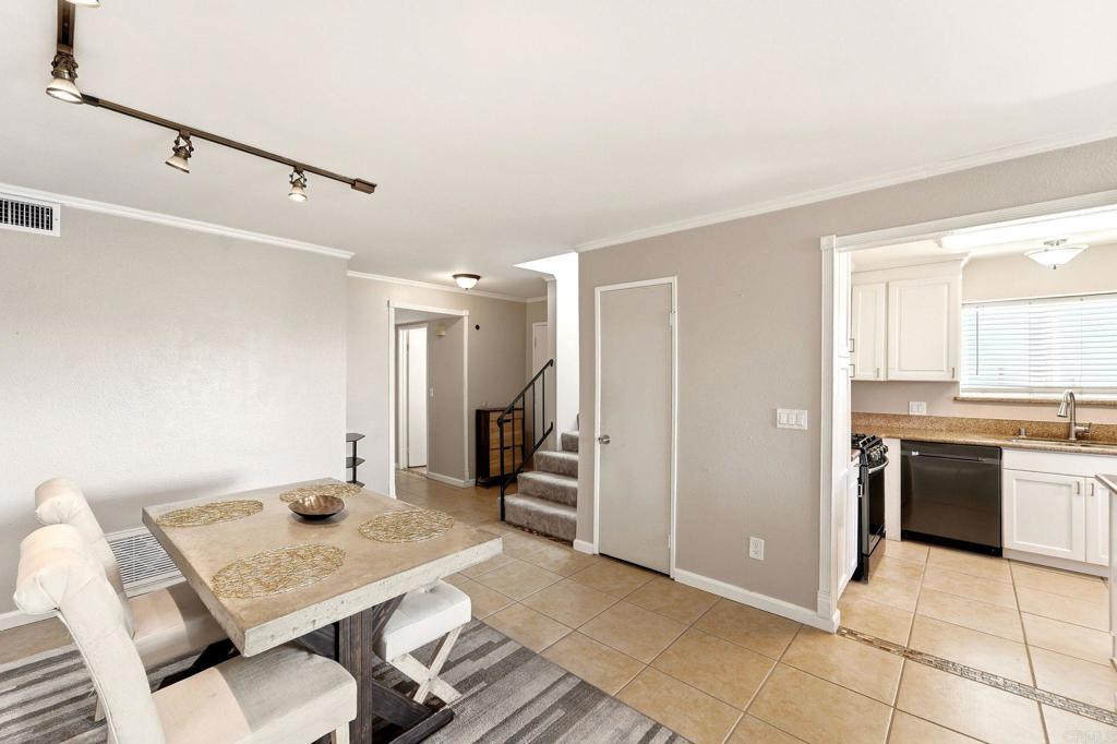 405 61st Street Property Photo 11