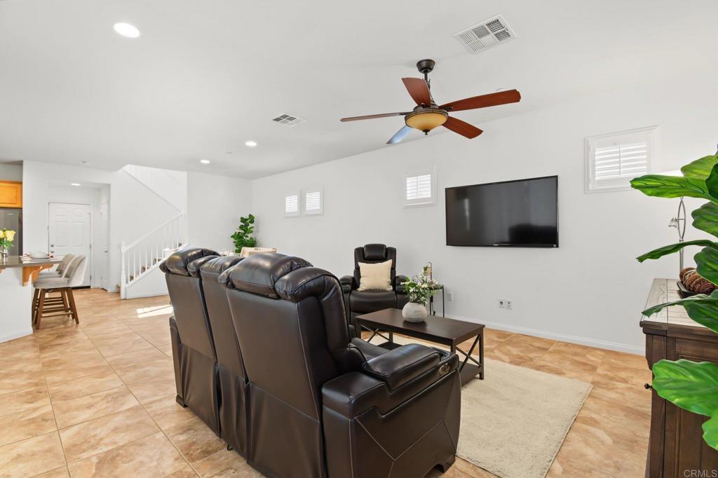 1240 Pershing Road Property Photo 6