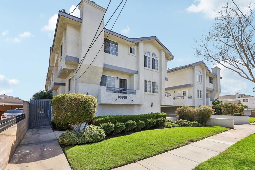 16910 S Dalton Avenue 8 Property Photo 1
