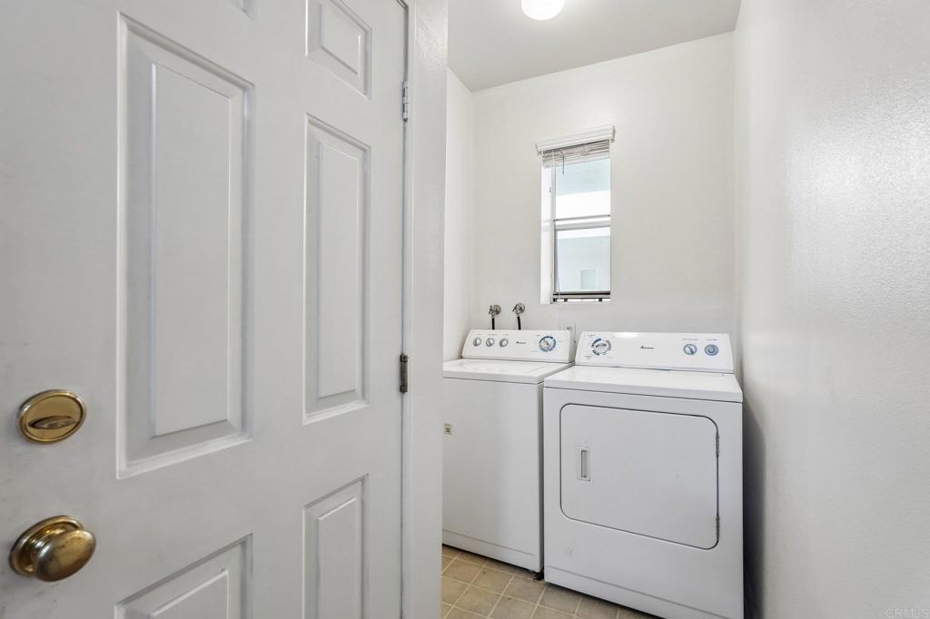 16910 S Dalton Avenue 8 Property Photo 23