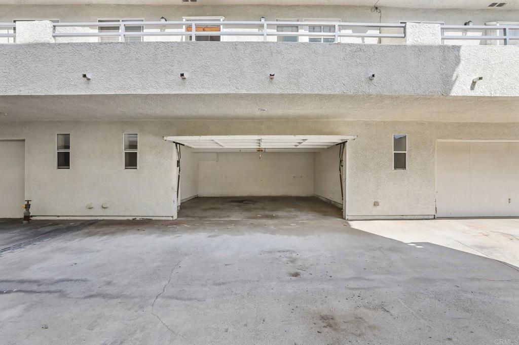 16910 S Dalton Avenue 8 Property Photo 26
