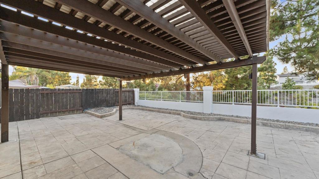 2053 Clearwater Place Property Photo 24