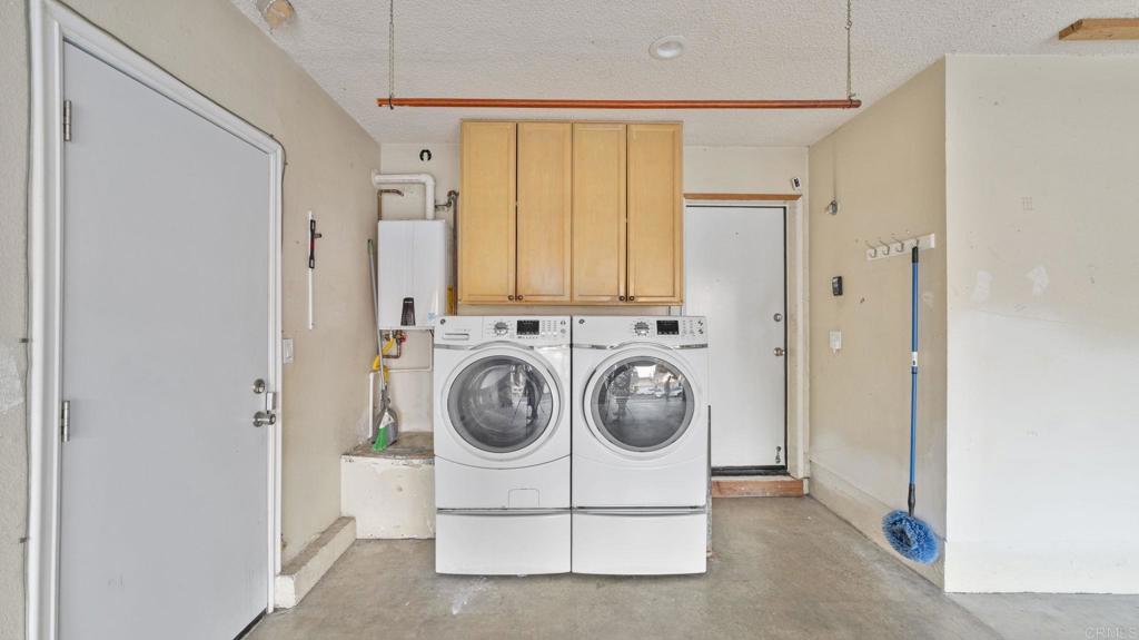 2053 Clearwater Place Property Photo 25