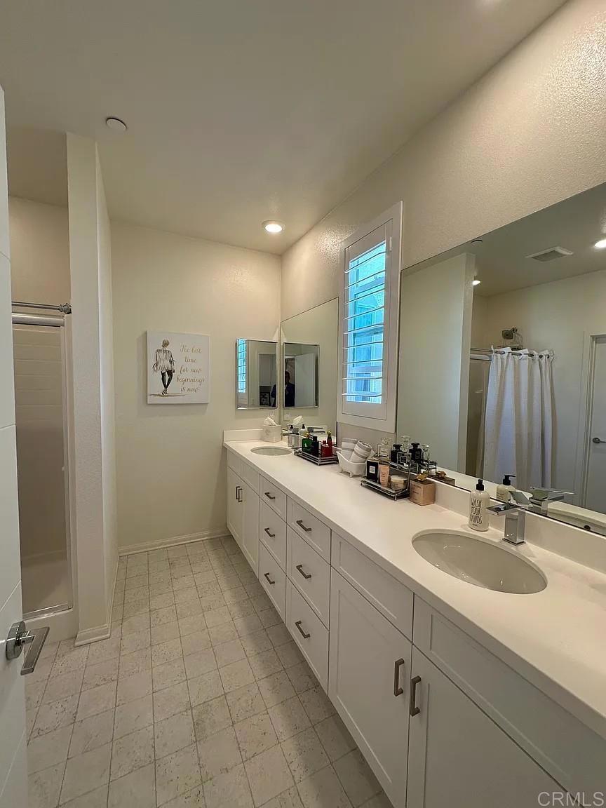 2015 Mindoro Lane 4 Property Photo 14