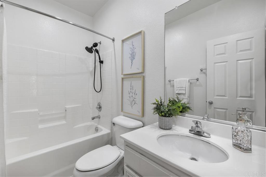 425 S Meadowbrook Drive 132 Property Photo 20