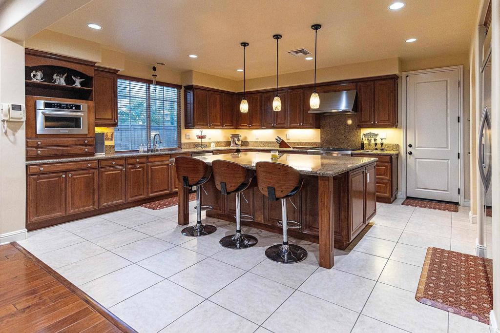 2814 Lake Crest Ct Property Photo 14