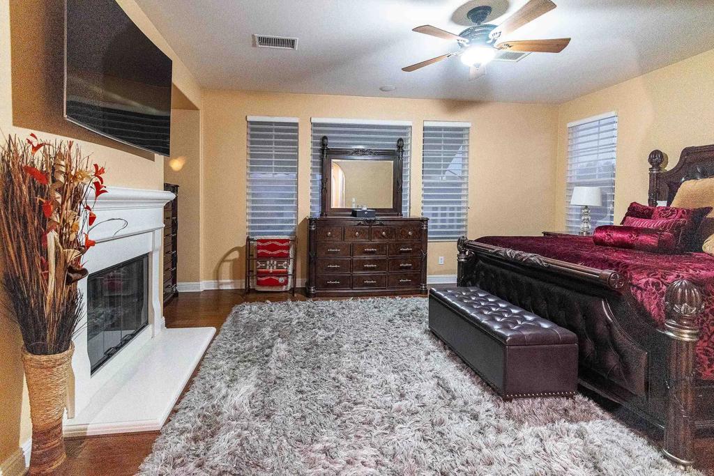 2814 Lake Crest Ct Property Photo 26