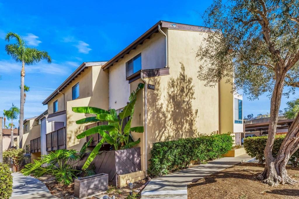 7988 Mission Center Court H Property Photo 3