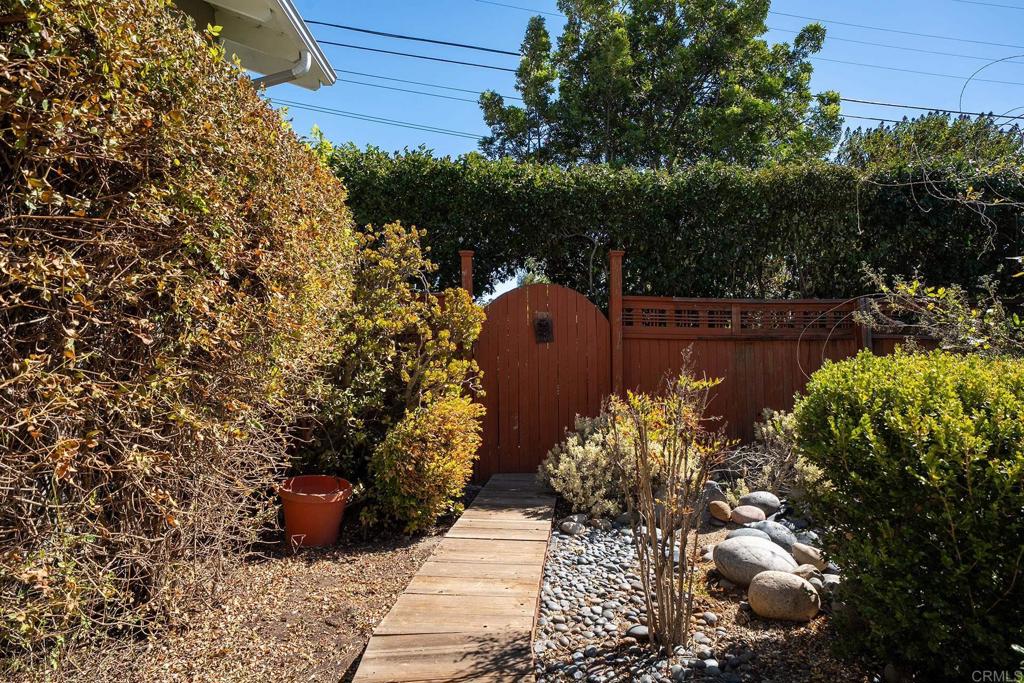 10071 Resmar Pl Property Photo 52