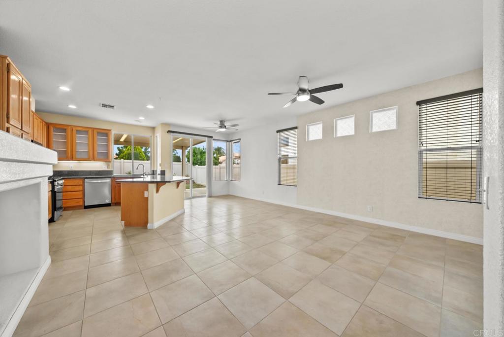 1619 Fairway Oaks Avenue Property Photo 7