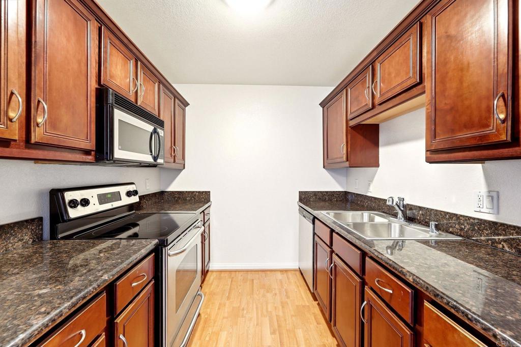 5252 Orange Avenue 221 Property Photo 2