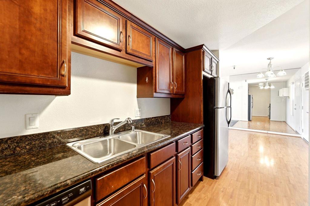 5252 Orange Avenue 221 Property Photo 4