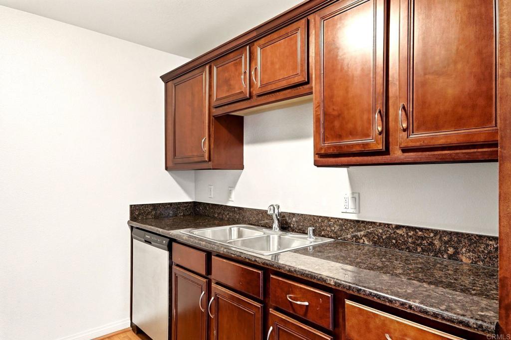 5252 Orange Avenue 221 Property Photo 5