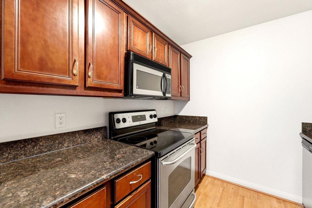 5252 Orange Avenue 221 Property Photo 6