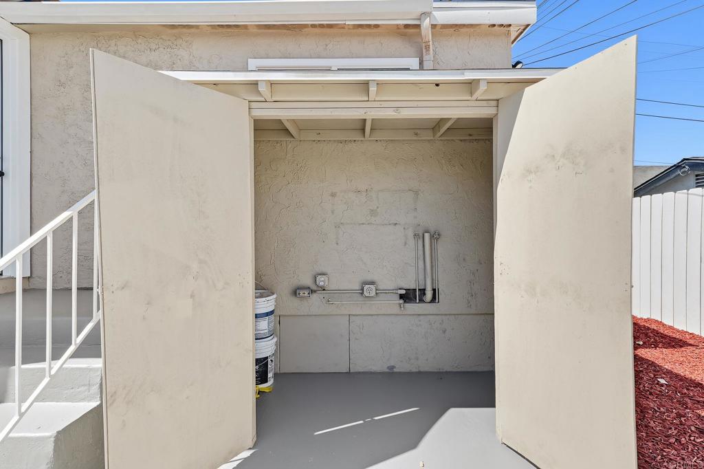4156 Franklin Avenue Property Photo 22