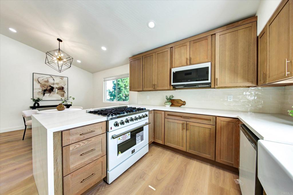 8438 Fanita Drive Property Photo 14
