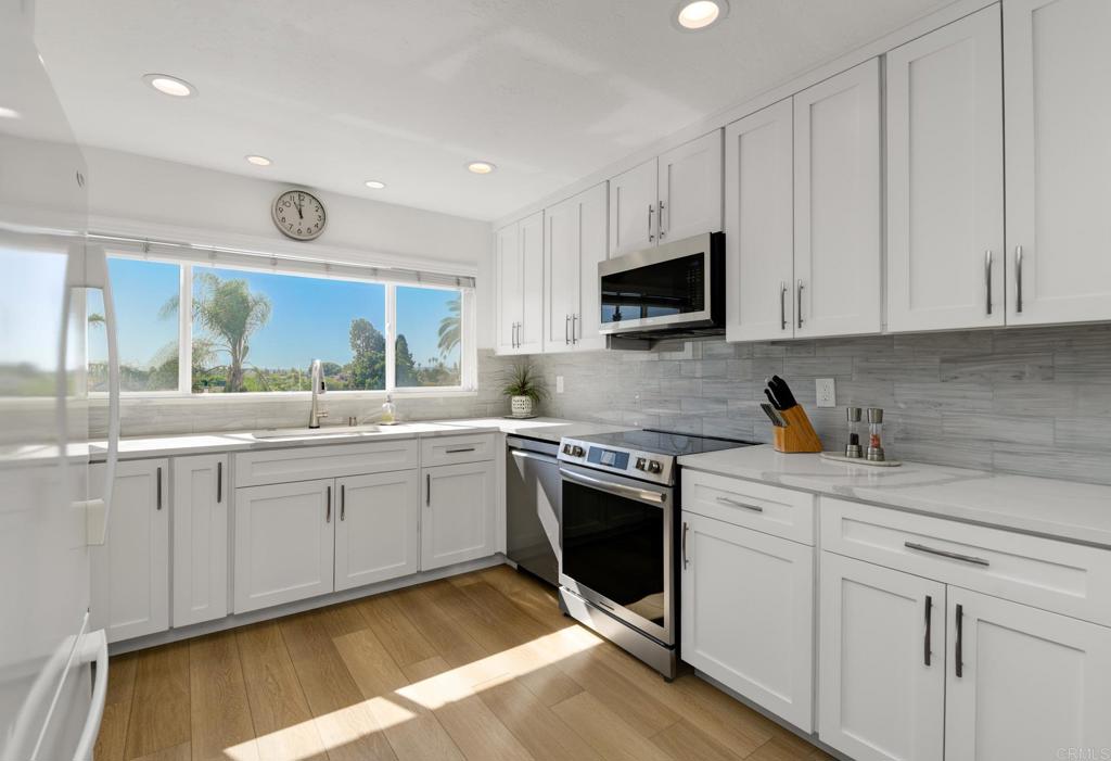 1830 Thomas Avenue 3b Property Photo 12