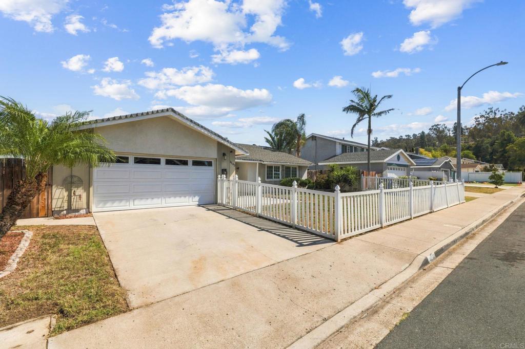 1105 Nidrah Street Property Photo 2