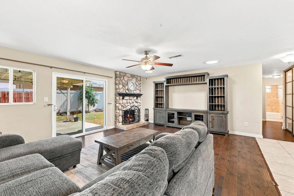 1105 Nidrah Street Property Photo 18