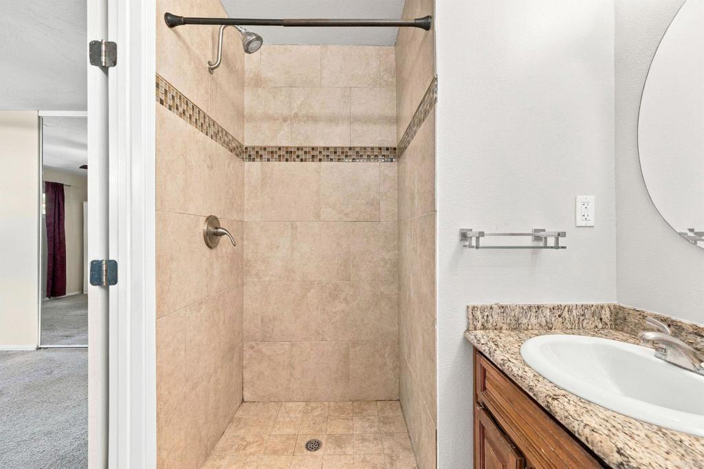 1105 Nidrah Street Property Photo 25