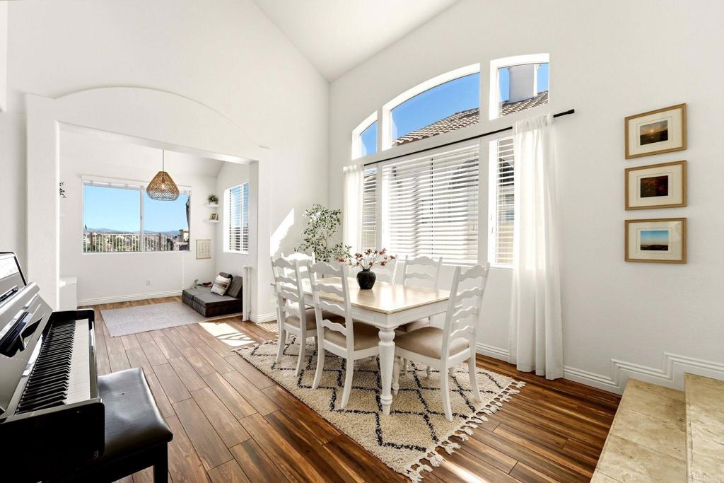 2467 Rock View Property Photo 6