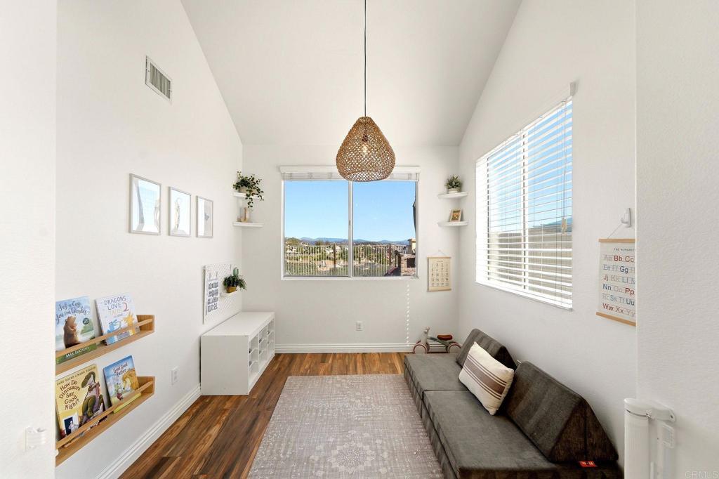 2467 Rock View Property Photo 7