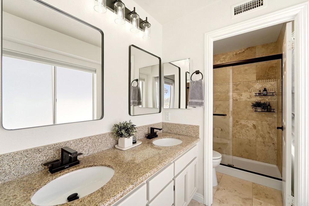 2467 Rock View Property Photo 15