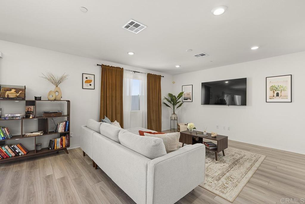 32184 Rambling Court Property Photo 8