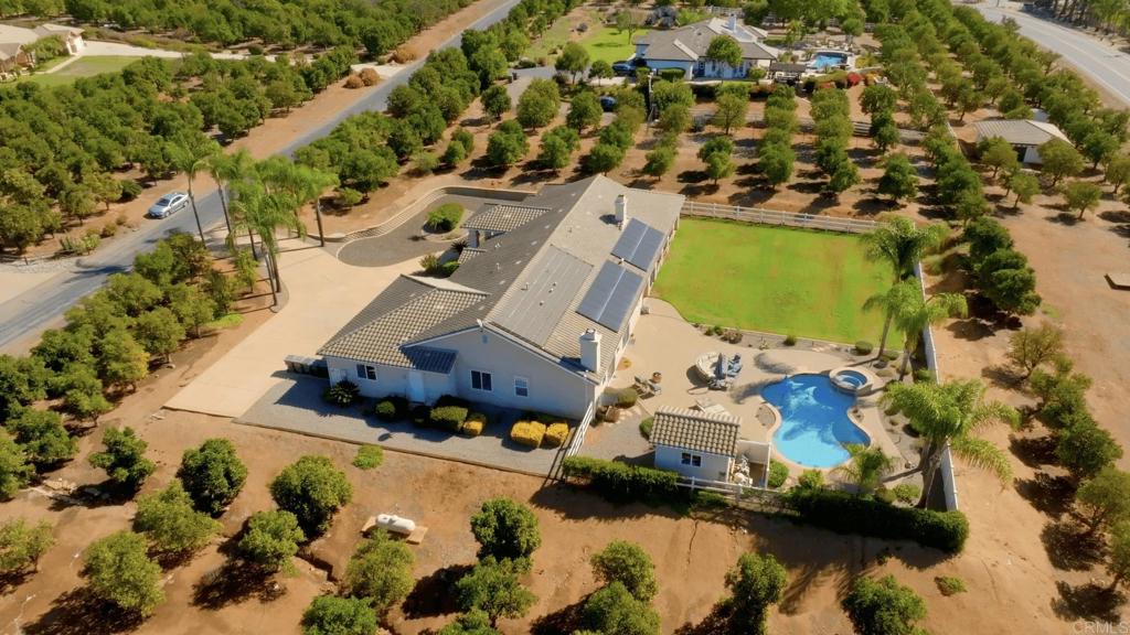 11690 Minneola Circle Property Photo 3