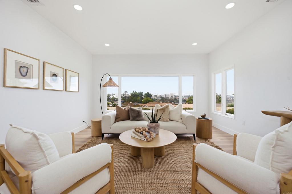 6111 Del Cerro Boulevard Property Photo 5