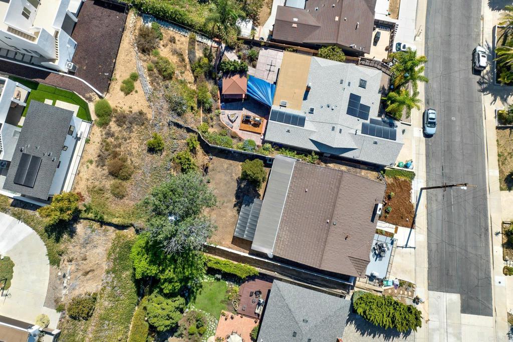 1865 Magdalene Way Property Photo 40