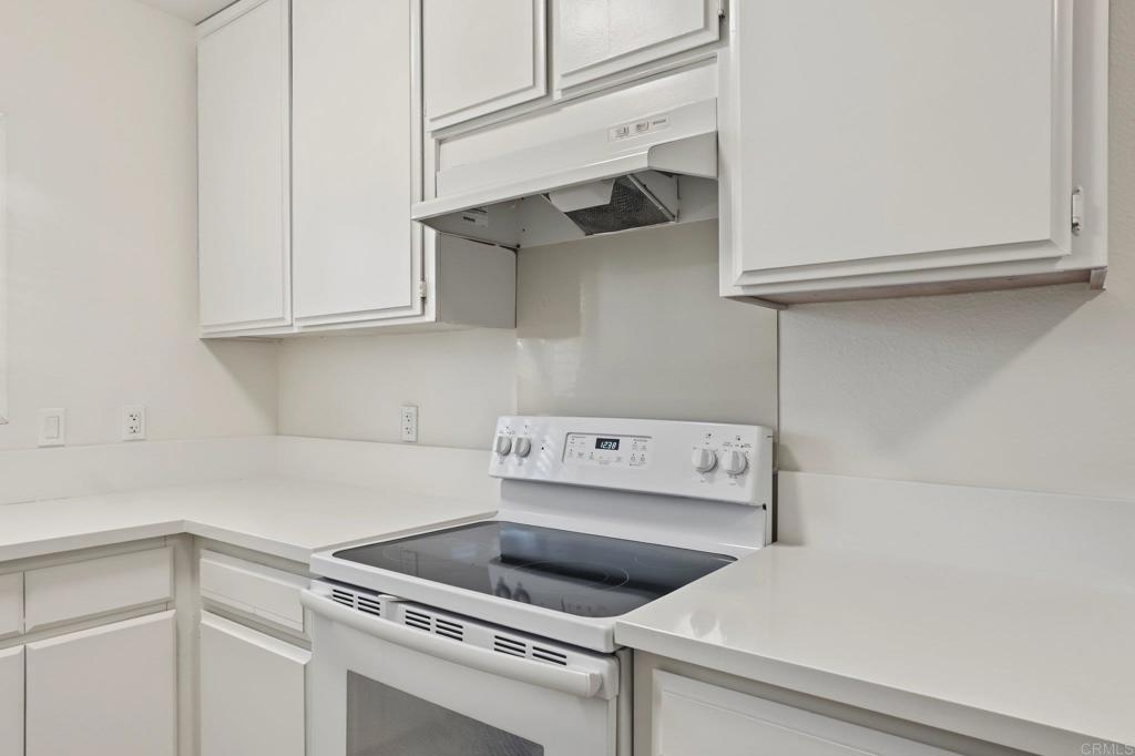 4180 Cleveland Avenue 14 Property Photo 5