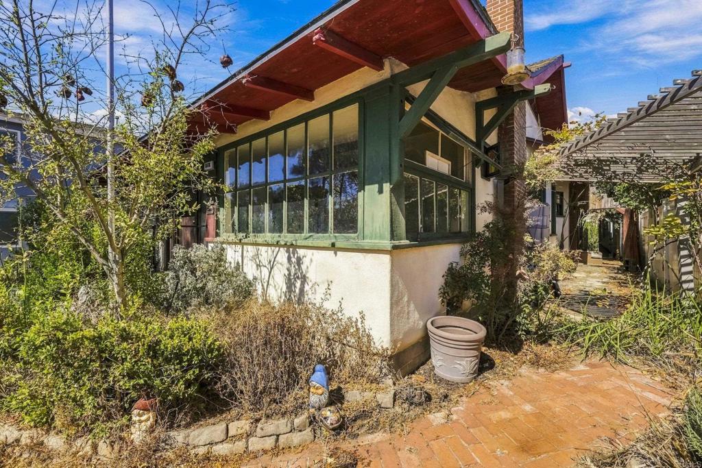 848 Olive Avenue Property Photo 4