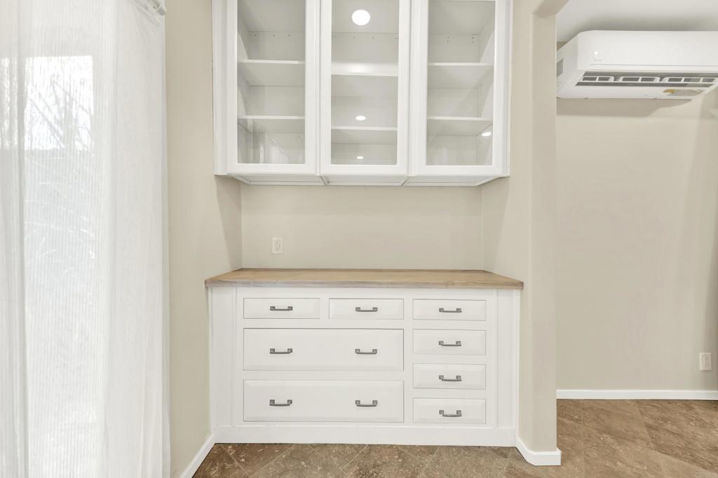 2971 Imperial Avenue Property Photo 6