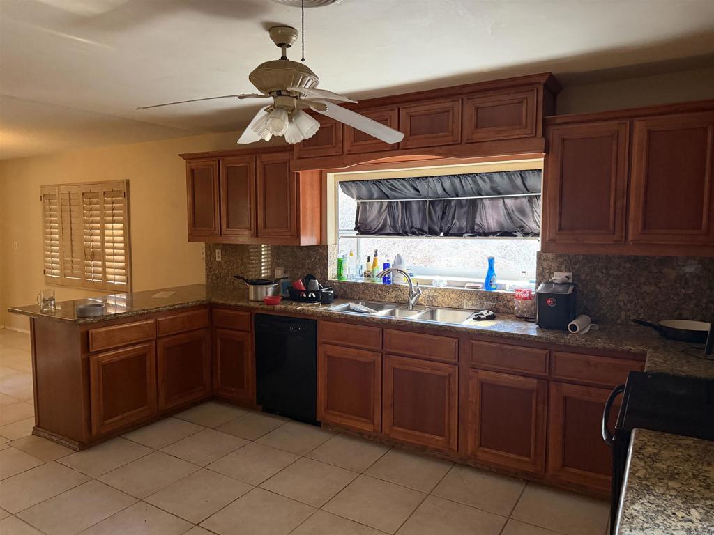 11852 Serena Road Property Photo 10