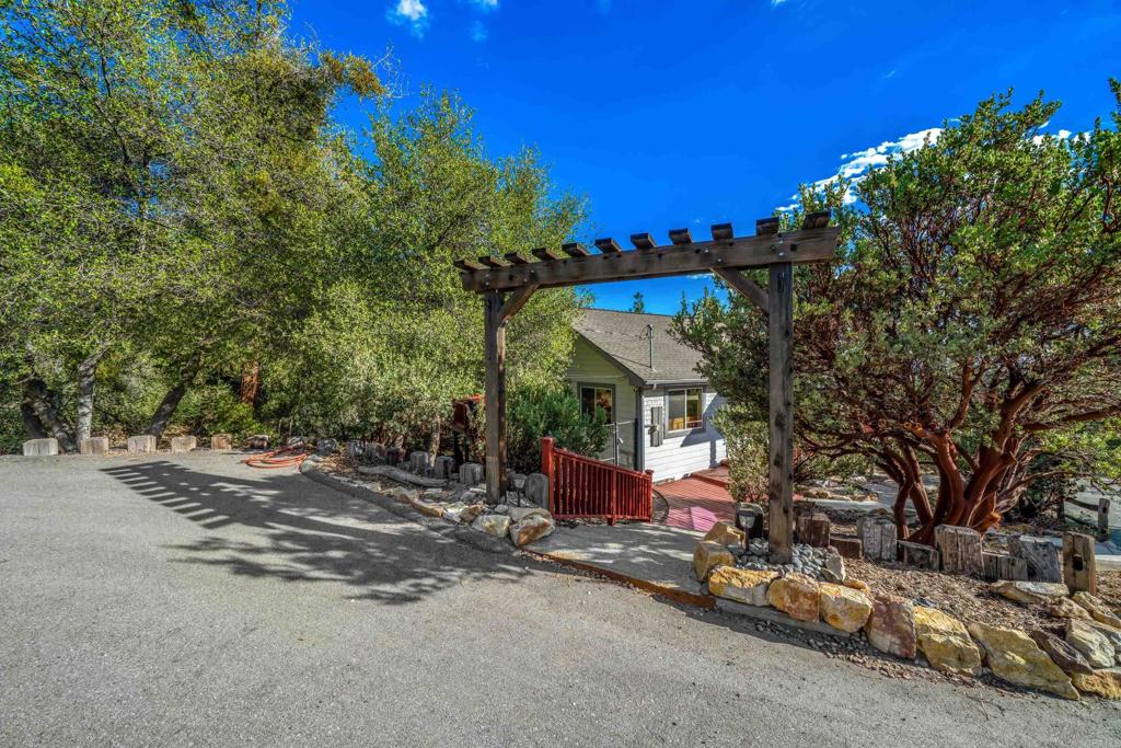 54151 Rockdale Drive Property Photo 3