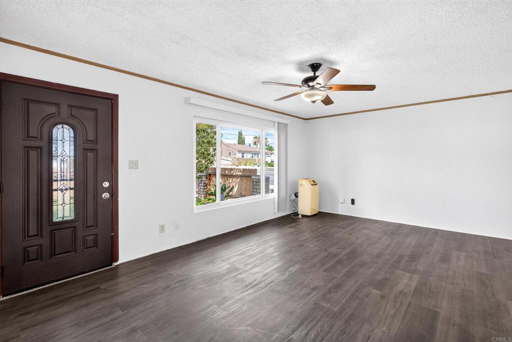 547 El Monte Road Property Photo 14